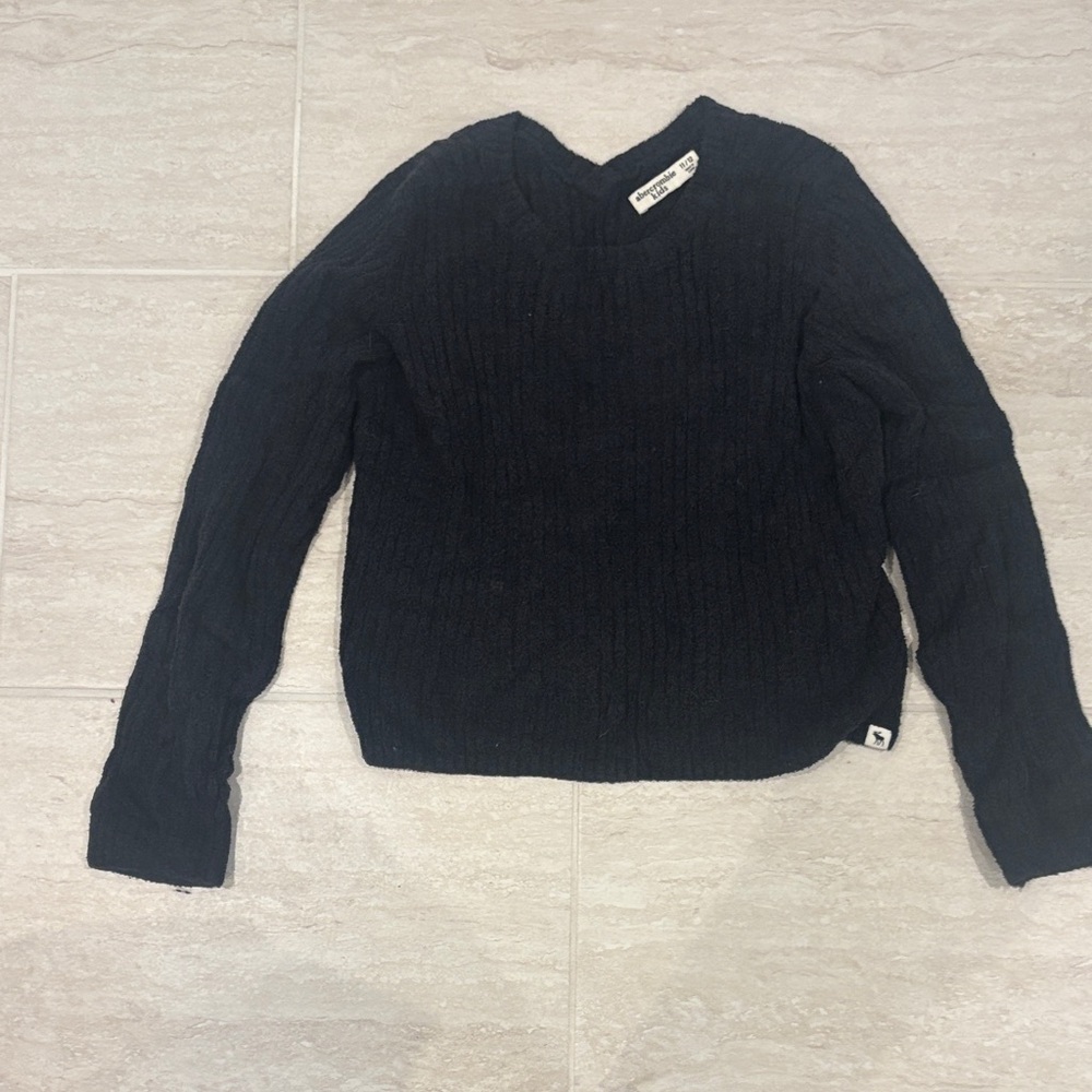 Girls Abercrombie Charcoal Sweater size 11/12